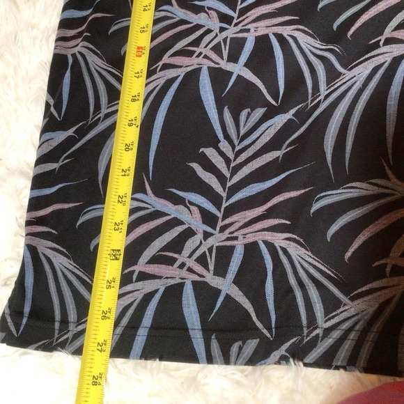 TravisMathew Golf Polo Buzz Words Lifestyle Tex Tropical Light Travis Mathew Med - Picture 9 of 10